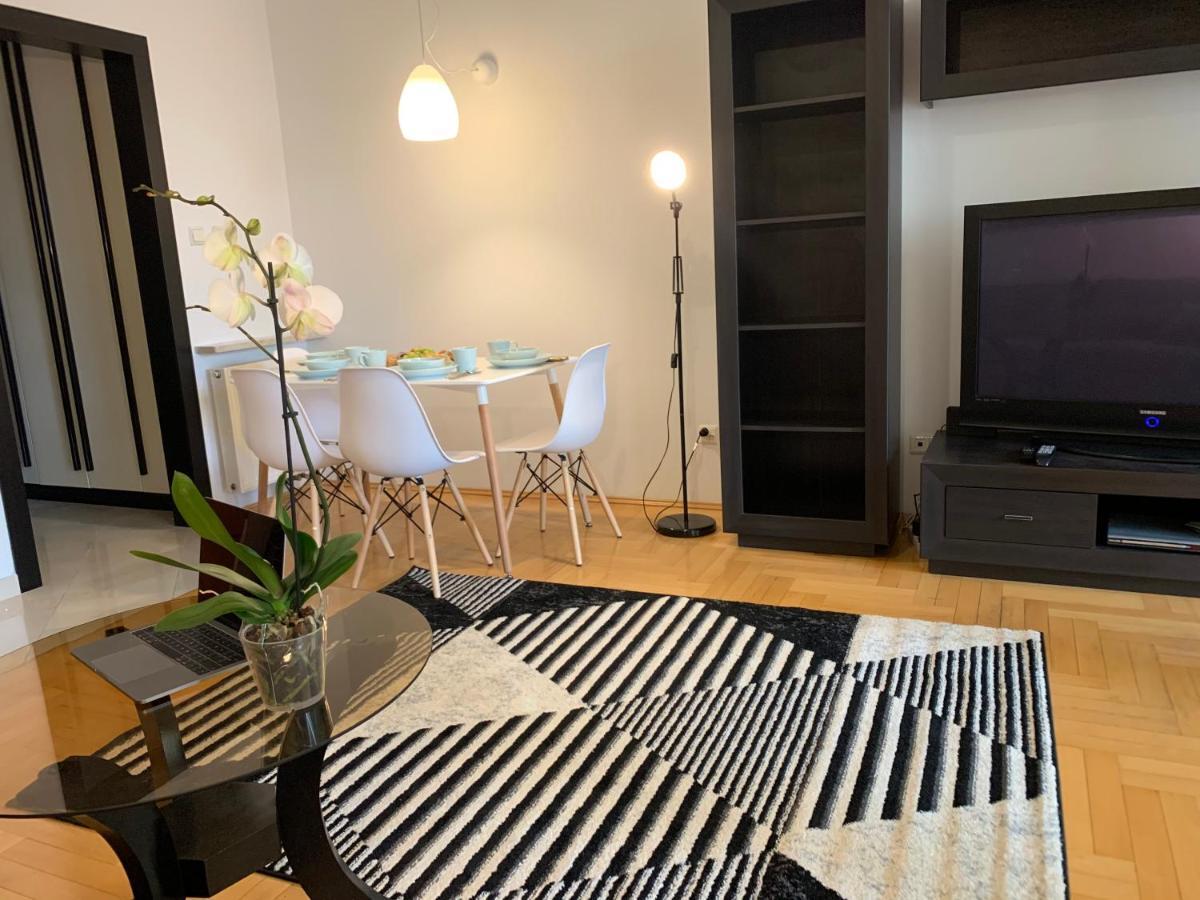 Modern 1Br Flat In Heart Of Warsaw With Parking Lägenhet Exteriör bild