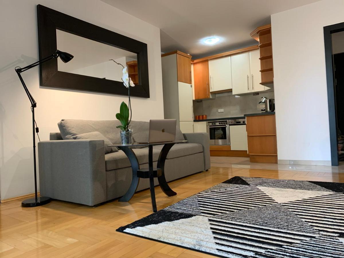 Modern 1Br Flat In Heart Of Warsaw With Parking Lägenhet Exteriör bild